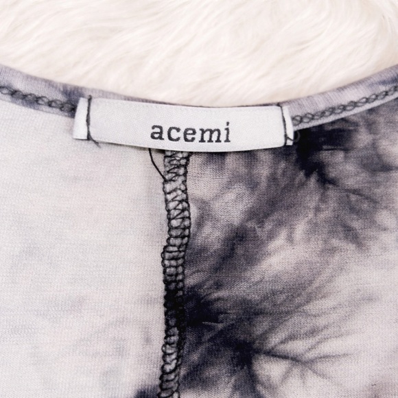 Acemi Tie Dye Cold Shoulder Top Women’s Medium Black Gray Flowy Trendy - Picture 2 of 3